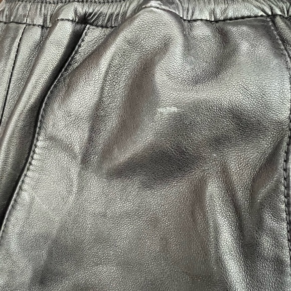 Tom Ford leather black shorts size 42 - Picture 9 of 9